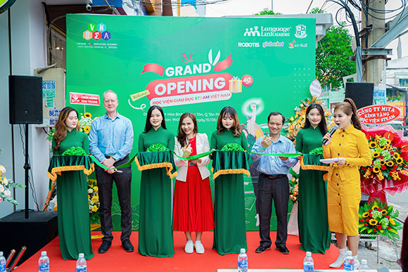 Chính thức khai trương Học viện giáo dục Steam Việt Nam