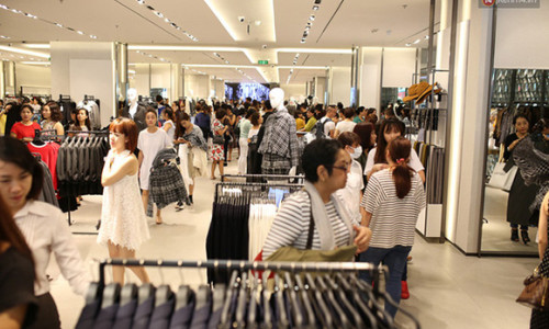 Chiến thuật định giá của 3 ông lớn thời trang nhanh Zara, H&M và Uniqlo: Có phải ai cũng thích bán đồ rẻ?