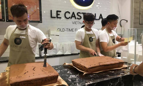 Le Castella Việt Nam thương hiệu bánh bông lan Đài Loan đã “làm mưa, làm gió” trong thời gian vừa qua