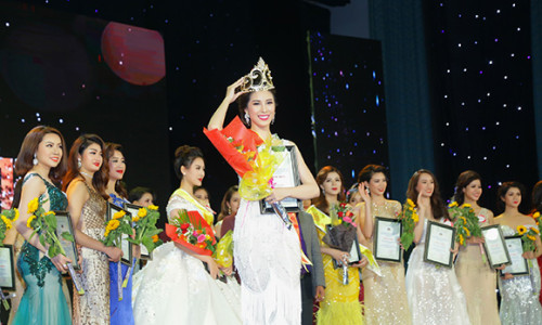 Người đẹp đến từ Bến Tre đăng quang nữ hoàng trang sức Việt Nam 2017
