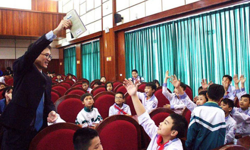 22 trường Tiểu học và Trung học cơ sở huyện Yên Thành đã nhận được tủ sách nhân ái