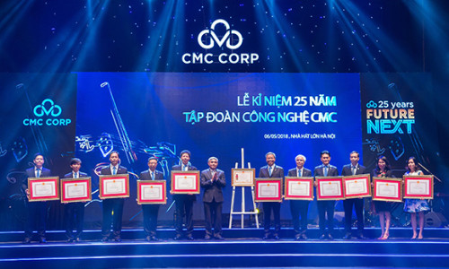 Tập đoàn Công nghệ CMC vinh dự đón nhận Huân chương Lao động Hạng Ba lần thứ 2