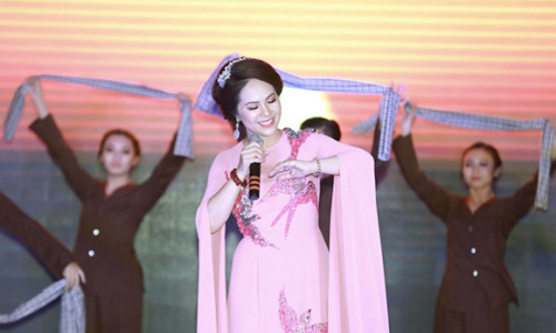 Doanh nhân Nguyễn Bửu Đoan Thanh vinh dự nhận giải thưởng “Trái tim vàng vì cộng đồng 2018”
