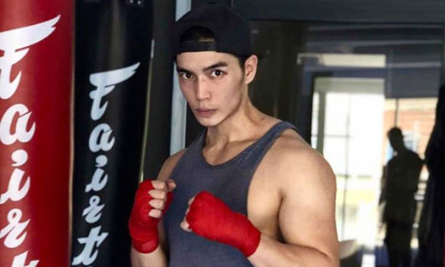 Người mẫu, diễn viên Huy Trần khoe cơ bắp cuồn cuộn với môn boxing