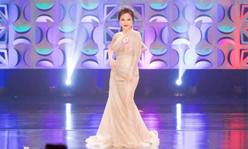 Nữ doanh nhân tài sắc Nguyễn Thị Xuân Phương lên ngôi Hoa hậu tại Thái Lan