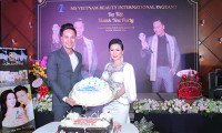 Ceo, hoa hậu Kristine Thảo Lâm diện dạ hội quyến rũ đến chúc mừng Đoàn Thanh Tài