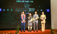 CEO Hồ Thanh Hương diện váy ngắn cá tính hội ngộ nam vương quốc tế Trương Ngọc Tình.