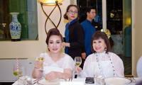 Hoa hậu Lee Lee Nguyễn đài các được lãnh sự quán Pháp đón tiếp.