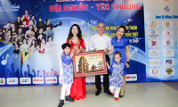 Nghệ sỹ Việt kết nối yêu thương thành công trong chương trình từ thiện  tại Bình Thuận