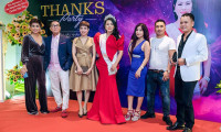 Dàn ca sĩ ca hát tưng bừng chúc mừng đăng quang Hoa hậu Christine Thúy Hằng
