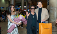  Bác sĩ Gu Yong Su thu hút tại sân bay vì nét điển trai như tài tử xứ Hàn.